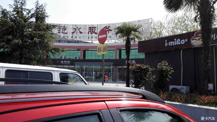 車輕載重途冀魯，獅豐湖瘦夢揚州